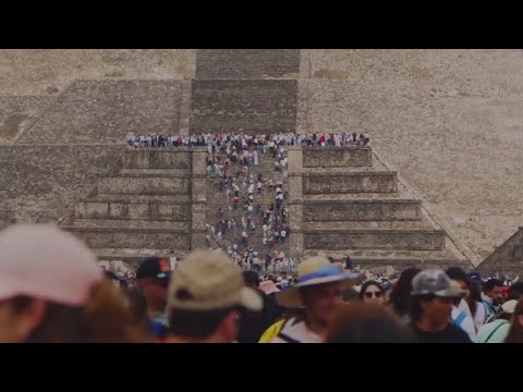 Gunman shoots several tourists at historic pyramids in Mexico, killing a Canadian