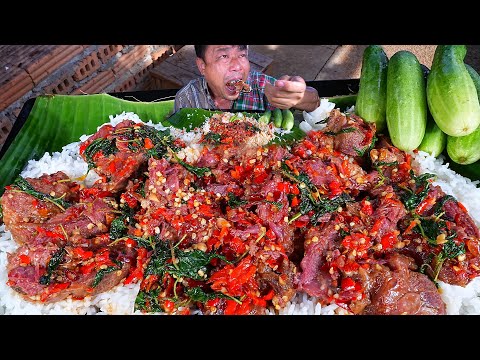 กะเพราเนื้อตุ๋นใส่ทั้งพริกแห้งและพริกสดเผ็ดลำขนาดครับ-13-10-2025-