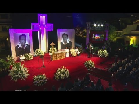 Family and colleagues remembered Chespirito's nobility in his first posthumous tribute.