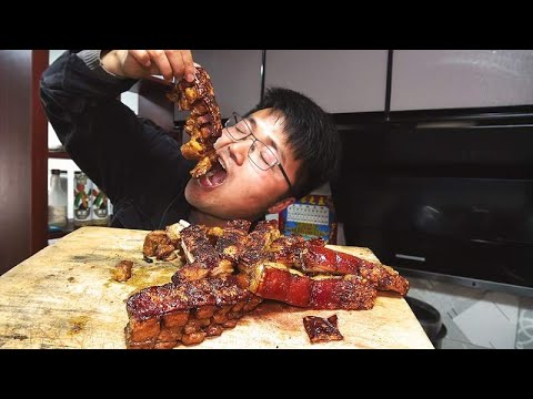 5斤五花肉解决烤肉问题，家庭版自制蜜汁烤五花肉，好吃到舔手指