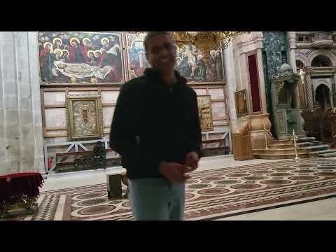 Я зажгла свечи по вашим молитвам в день святого Николая Чудотворца от Благодатного Огня