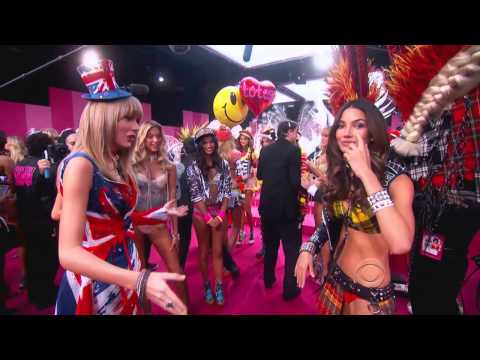 Taylor Swift & The Angels