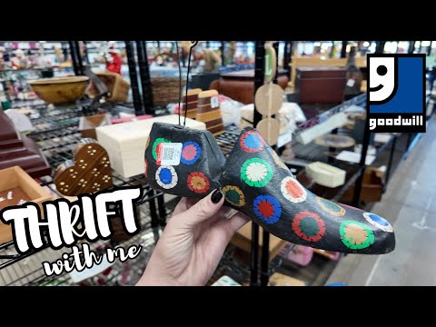 That Got WEIRD at GOODWILL | Thrift With Me | Reselling