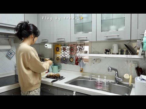 A warm winter day, a little happiness to enjoy at home, crochet is my eternal friend💕