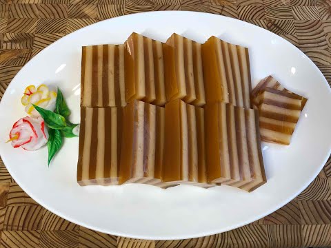 [焦糖練奶九層糕]-爽口軟硬適中有韌性，光澤亮麗軟滑有彈性，接疊不會斷，Q爽韌，層次分明，色彩對比度異常明顯，焦糖顏色天然風味獨特，香味濃郁，煉奶潔白甜潤可口，一款色香味型俱全美味甜點。