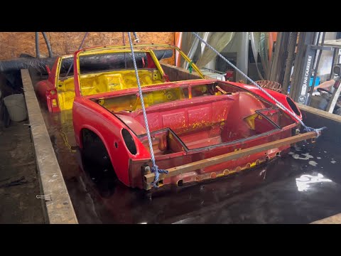 Chemical dipping a 1974 Porsche 914