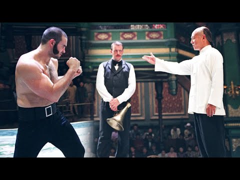 洋人体格壮硕猖狂无比，一怒之下打死32名顶级拳师，岂料面对“李连杰”就被一招撂倒！