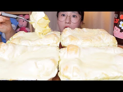 SUB) condensed milk cream cheese bread 🍼 Eating Show. Dessert Mukbang