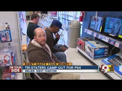 Shoppers line up for Sony PS4