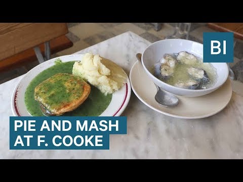 We Tried Pie, Mash, and Jellied Eels At One Of London's Oldest 'Fast Food' Restaurants