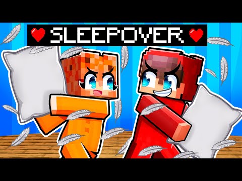 My Crush and I have a SLEEPOVER (Minecraft)