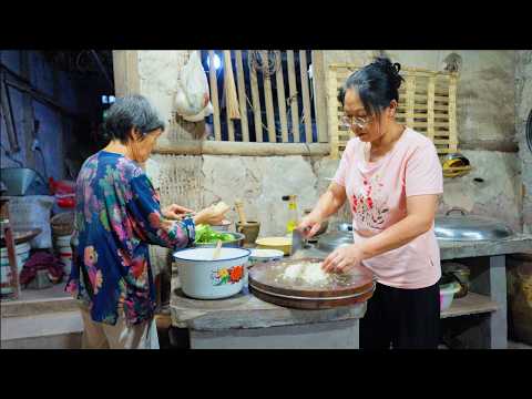 Primitive Chinese Life in the FORGOTTEN Village, Traditional Stonehouse Cooking