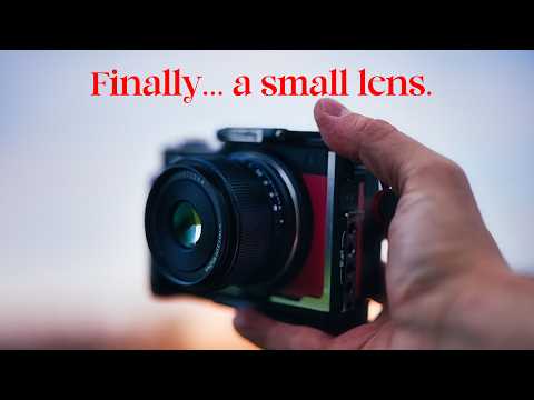 At last, we got a tiny autofocus lens for the Lumix S9