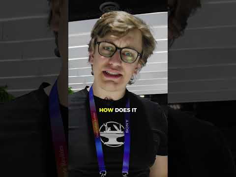 Charles making a splash at #CES2025 with the brand new #Aiper @aiperofficial #Aiperpoolcleaner 🌊