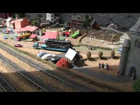 TORBAY STEAM FAIR 2012 MODEL TOYS AND TRAIN LAYOUT VERY NICE.
