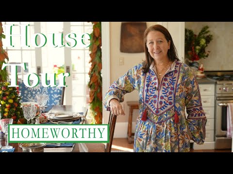 CHRISTMAS HOME TOUR | A Cozy & Festive Colonial House in Boston