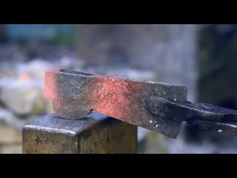 Making small axe - blacksmithing, wood carving and bushcraft trip