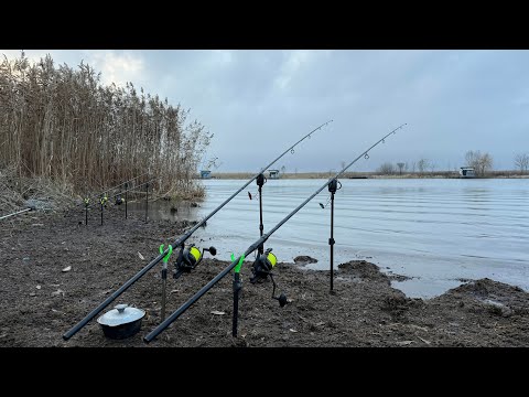 24 hours fishing. I spend the night and cook in the car. Fishing on the Dniester River in Decembe...