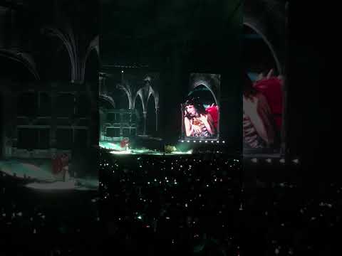 Lady Gaga - Shallow THE MAYHEM BALL Japan Tokyo