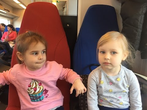 ВЛОГ Едем в Сочи с Мими Лисса и Мили Ванили / Рум тур гостиница Богатырь / Алина играет  VLOG