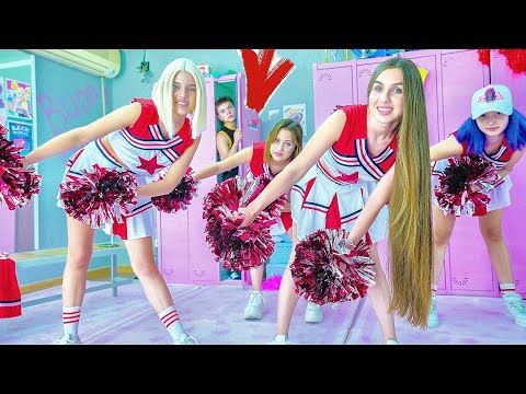 КТО ПОДГЛЯДЫВАЕТ ЗА ЧЕРЛИДЕРШАМИ BUNNY? ДЕВОЧКИ BUNNY ЕЩЕ НЕ ПРАВДУ ПРО НОВОГО ПАРНЯ?