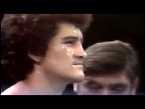 Salvador Sanchez vs Azumah Nelson(1982 07 21) - Sanchez's last fight, shortly after which he died.