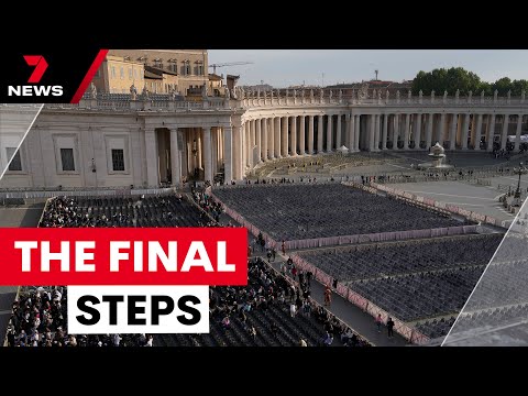 Pope Francis moved for viewing | 7NEWS