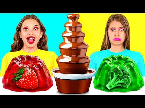 Шоколадний Фонтан Челендж | Епічна Битва з Їжею від BaRaDa Challenge