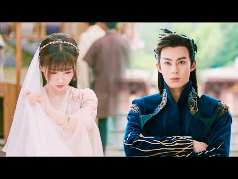 The little orchid under the veil made the devil king's heart flutter and he fell in love with her!