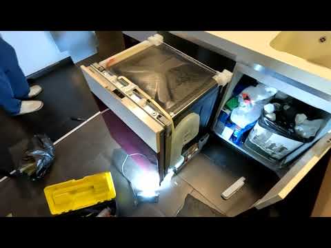 Посудомоечная машина siemens(bosch) 2011год. Ошибка е04 и e15.