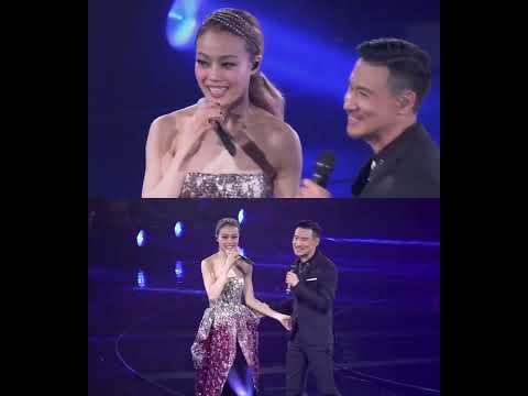 這麼近那麼遠 真情流露 Joey Yung 容祖兒 Jacky Cheung 張學友 ~ 夏日傾情 容祖兒 Leon Lai 黎明 ~ https://youtu.be/cvfzR3fJnoE