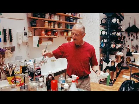 Inside The Studios of America’s Favourite Pop-Artist