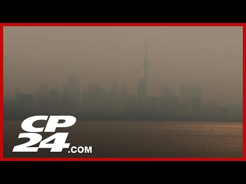 People told to limit exposure to wildfire smoke as Toronto experiences poor air quality