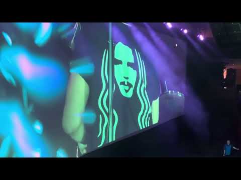 Pearl Jam - Hunger Strike (Pittsburgh PPG Arena May 18, 2025 night 2)