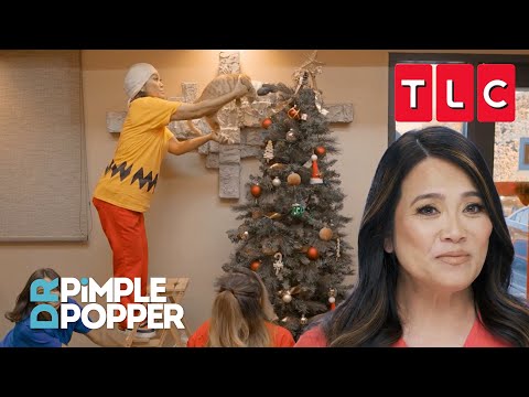Season's Squeezings! 🎄 | Dr. Pimple Popper | TLC
