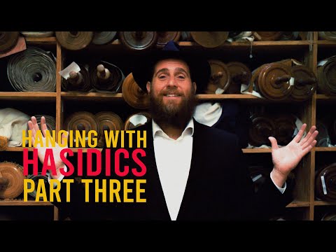 HASIDIC JEWISH CULTURE: Hanging with Hasidics EP 3 - Visit Crown Heights, New Yorks Neighbourhood