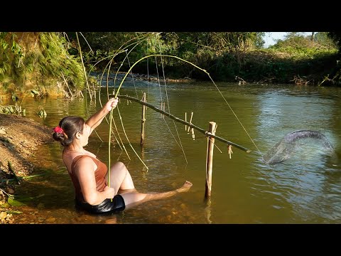 Great fishing spot. The girl caught a big catch of carp and catfish in the floodwaters.