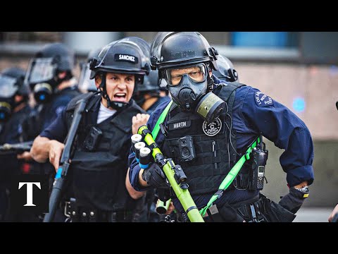 LIVE: LA Police Clash With Protesters Amid Military Order