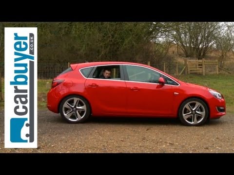 Opel / Vauxhall Astra hatchback 2013 review - CarBuyer