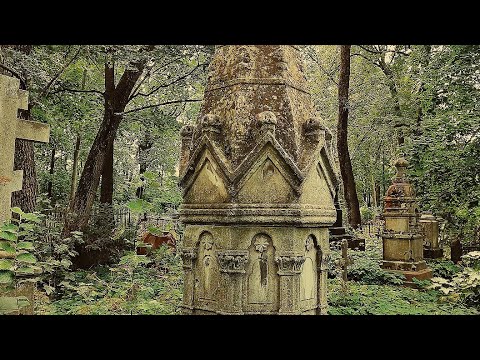 ГОРОД МЕРТВЫХ: Волковское православное кладбище. (СПб).