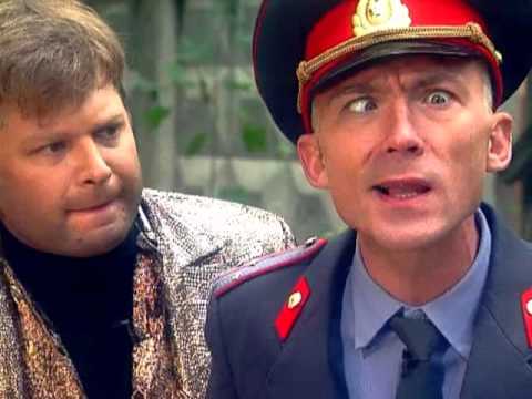 33 КВАДРАТНЫХ МЕТРА [сезон 2, серия 17] Береги автомобиля!