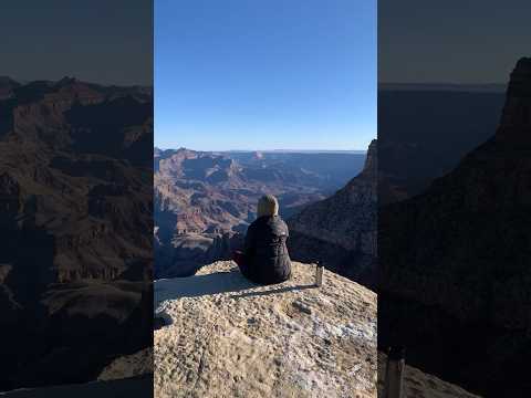 Sitting at the edge of the earth in Grand Canyon National Park, AZ.🌎🏜️