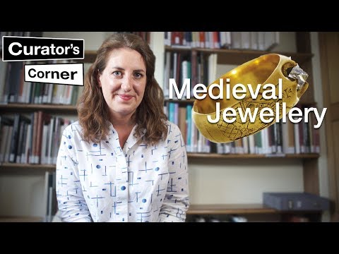 Pearls, sapphires, diamonds & toadstones I Curator's Corner S3 Ep8 #CuratorsCorner