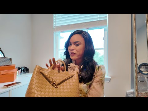 Giveaway Announcement: Bottega Veneta Andiamo Medium Tote Review & Gucci Toiletry