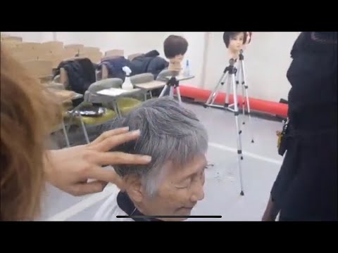 할머니 머리 2 숏컷  이영상을 보면 할머니 엄마머리를 예쁘게 잘라 드릴수 있어요
