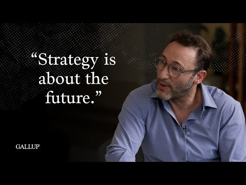 Simon Sinek | Leading With Strengths