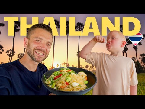 THE BEST THAI FOOD WE ATE THIS YEAR! 🇹🇭 Pathum Thani is INCREDIBLE!