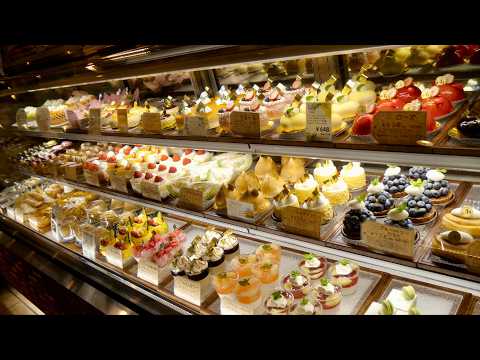 A Cake Village Straight Out of a Ghibli Movie – 100 Melon Cakes & Fairytale Sweets