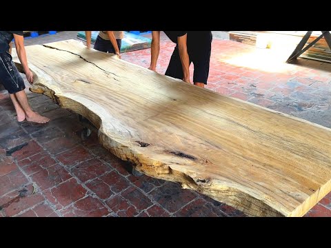 Great Woodworking Secrets // Build A Simple And Sturdy Workbench With Moving Wheels In The Woodshop