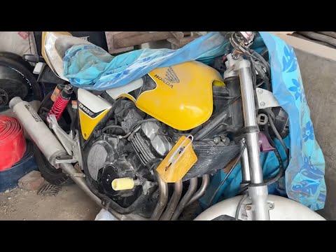 This Old CB400 Sat for 20 Years… Until I Brought It Back to Life!